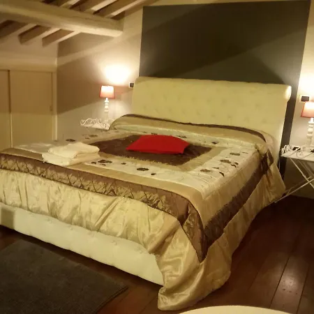 Antico Di Apartment Bracciano (Rome)